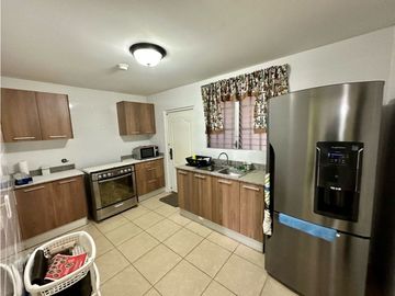 VENDO CASA EN BRISAS DE GOLF DE ARRAIJAN. AM