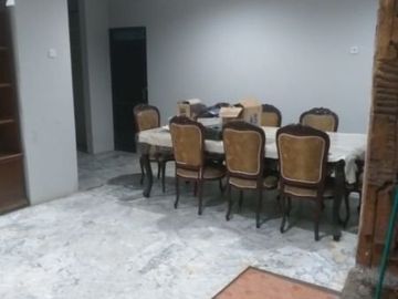 Rumah di Kebon Jeruk, 2Lt, Semi Furn, Srtategis di Duri Kepa