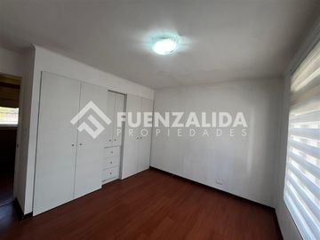 Casa en venta de 11 dorm. en Calera de Tango