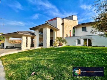 Venta GRAN OPORTUNID ABAJA  DE PRECIO casa en el frac. más exclusivo de Cocoyoc