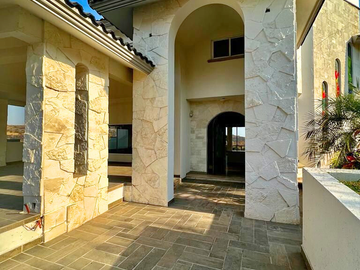 Venta GRAN OPORTUNID ABAJA  DE PRECIO casa en el frac. más exclusivo de Cocoyoc