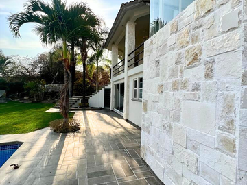 Venta GRAN OPORTUNID ABAJA  DE PRECIO casa en el frac. más exclusivo de Cocoyoc