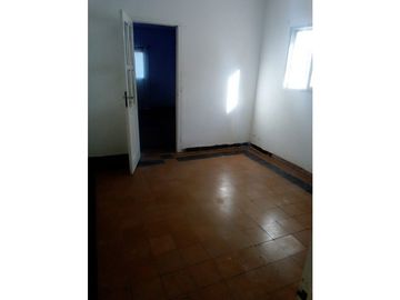 CASA EN CALLE DON ORIONE 385 (RETASADA)