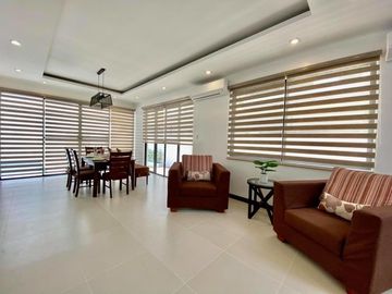 House and Lot with pool for  RENT w/ 4 Bedrooms in Amsic Angeles City Near SM Clark