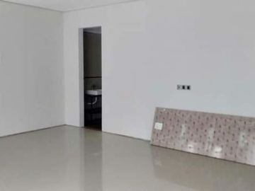 Rumah Minimalis di Kawasan Elit Setraduta