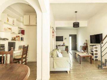 Venta Casa 5 Ambientes Parrilla ,Parque y Permuta Valentín Alsina