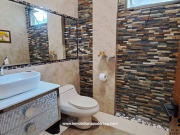 VENTA CASA URB LAGUNA DEL SOL - KM7 VIA A SAMBORONDON