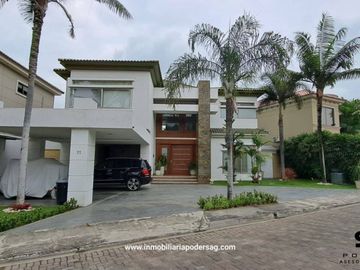 VENTA CASA URB LAGUNA DEL SOL - KM7 VIA A SAMBORONDON