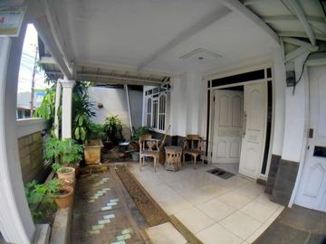 Rumah Larangan Utara Pinggir Jalan Cocok Usaha dan Kostan