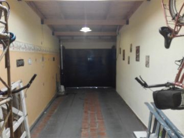 Barbaro Vende casa centro San Martin