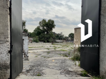 Terreno en Tepepan , uso de suelo habitacional y comercial