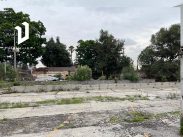 Terreno en Tepepan , uso de suelo habitacional y comercial