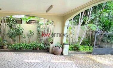 Luxury House for Sale in Valle Verde 4, Pasig City