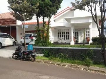 Dijual Rumah Cantik Siap Huni Kolam Renang Di Dago Resort Bandung