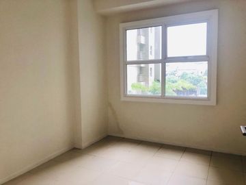 UNFURNISH 1BR Lt.1 APARTEMEN PARAHYANGAN RESIDENCE