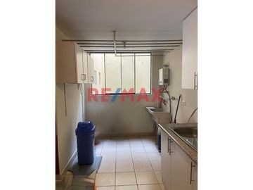 🌟 Venta Departamento flat de 79.25m2 en Condominio las Colinas del Prado Álamos de Monterrico, Santiago de Surco 🌟

✅ Características:
- 🛌 3 Habita