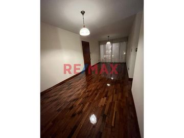 🌟 Venta Departamento flat de 79.25m2 en Condominio las Colinas del Prado Álamos de Monterrico, Santiago de Surco 🌟

✅ Características:
- 🛌 3 Habita