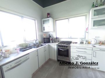Casa en San Andrés 3 ambientes con parque