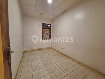 Properti Komersial Premium di Terogong Raya - Lokasi Ramai
