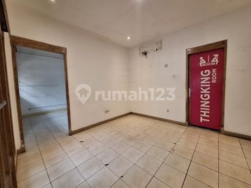 Properti Komersial Premium di Terogong Raya - Lokasi Ramai