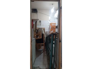 Local con Vivienda en Venta