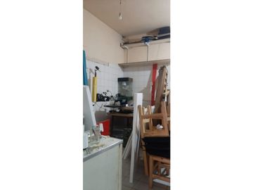 Local con Vivienda en Venta