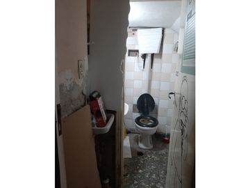 Local con Vivienda en Venta