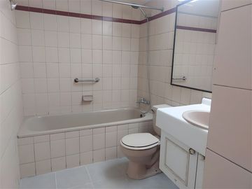 Departamento en venta de 3 dorm. en Vitacura
