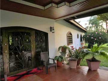 VENDO FINCA DE 22 HECTAREAS CON HERMOSA CASA BUGABA