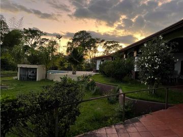VENDO FINCA DE 22 HECTAREAS CON HERMOSA CASA BUGABA