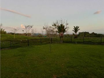 VENDO FINCA DE 22 HECTAREAS CON HERMOSA CASA BUGABA