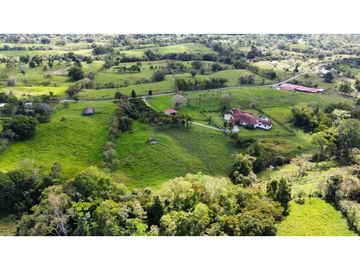 VENDO FINCA DE 22 HECTAREAS CON HERMOSA CASA BUGABA