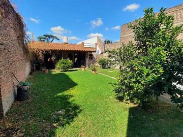 Casa en venta en Villa Luzuriaga