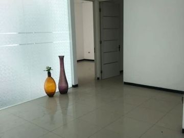 RUMAH HOOK CLUSTER SANDIEGO Hadap selatan timur