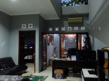 Rumah Sayap Riau dekat Supratman Dago Bandung