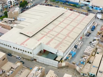 ¿Buscas un espacio estratégico para impulsar tu negocio? ¡Esta planta industrial y/o comercial en la vibrante ciudad de Trujillo es la solución perfec