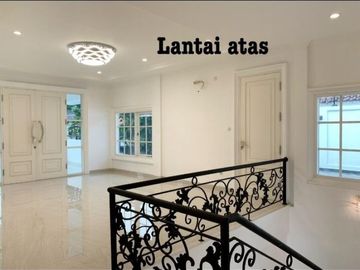 Rumah Hoek, SHM, jual dibawah harga apraisal, di Kemang, Jakarta Selatan