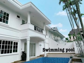 Rumah Hoek, SHM, jual dibawah harga apraisal, di Kemang, Jakarta Selatan
