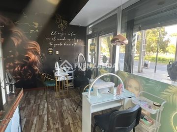 Se vende derecho de llave de salón de belleza en Ñuñoa