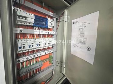 Se vende derecho de llave de salón de belleza en Ñuñoa