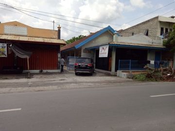 Dijual Kos2an + 3 toko di Pagesangan