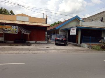 Dijual Kos2an + 3 toko di Pagesangan