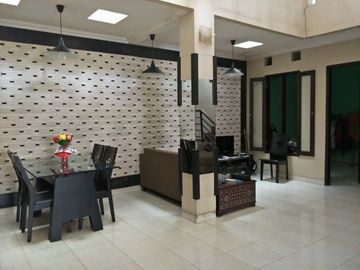 Rumah Mewah Di Sektor 9 - TN 2782