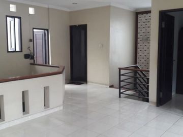 Rumah Mewah Di Sektor 9 - TN 2782