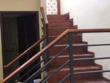 Rumah Mewah Di Sektor 9 - TN 2782