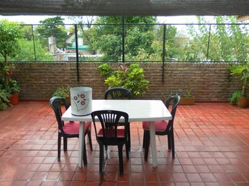 CASA DE 4 AMBIENTES, PH EN PLANTA ALTA DE 2 PLANTAS. ¡¡¡ ESTADO IMPECABLE