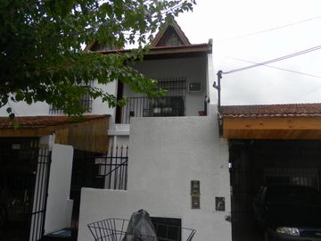 CASA DE 4 AMBIENTES, PH EN PLANTA ALTA DE 2 PLANTAS. ¡¡¡ ESTADO IMPECABLE