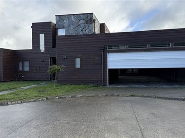 Casa en venta de 4 dorm. en Puerto Varas