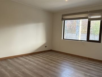 Casa en venta de 4 dorm. en Puerto Varas