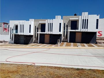 VENTA DE CASA EN PACHUCA PASEOS DE LAS  REYNAS